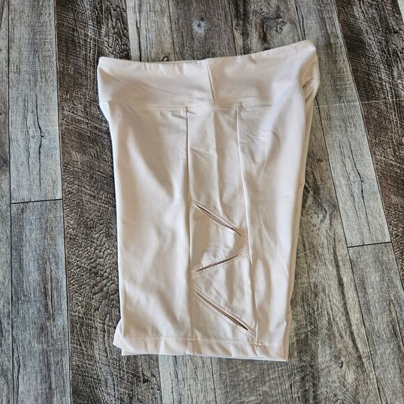 Victoria Secret Sport Cut Out Bike Shorts Size Small Euphoria Pink Active Gym - Picture 7 of 11